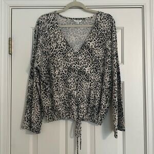 Off duty leopard print sweater